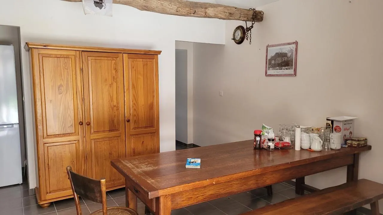 La Grange Saint-Jacques Vandrarhem Bach